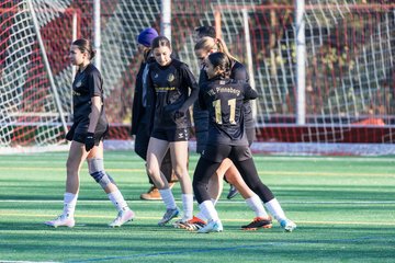 Bild 251 - wBJ VfL Pinneberg2 - Eimsbuttler TV 3 : Ergebnis: 5:0